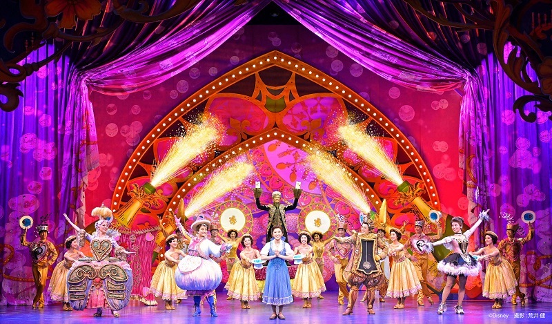 劇団四季『美女と野獣』舞台写真 　　　　　(C)Disney  撮影：荒井 健