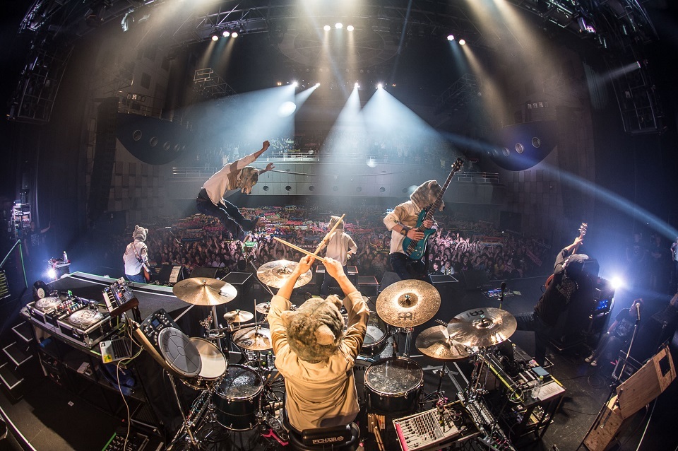 MAN WITH A MISSION　Photo by Daisuke Sakai (FYD inc.)