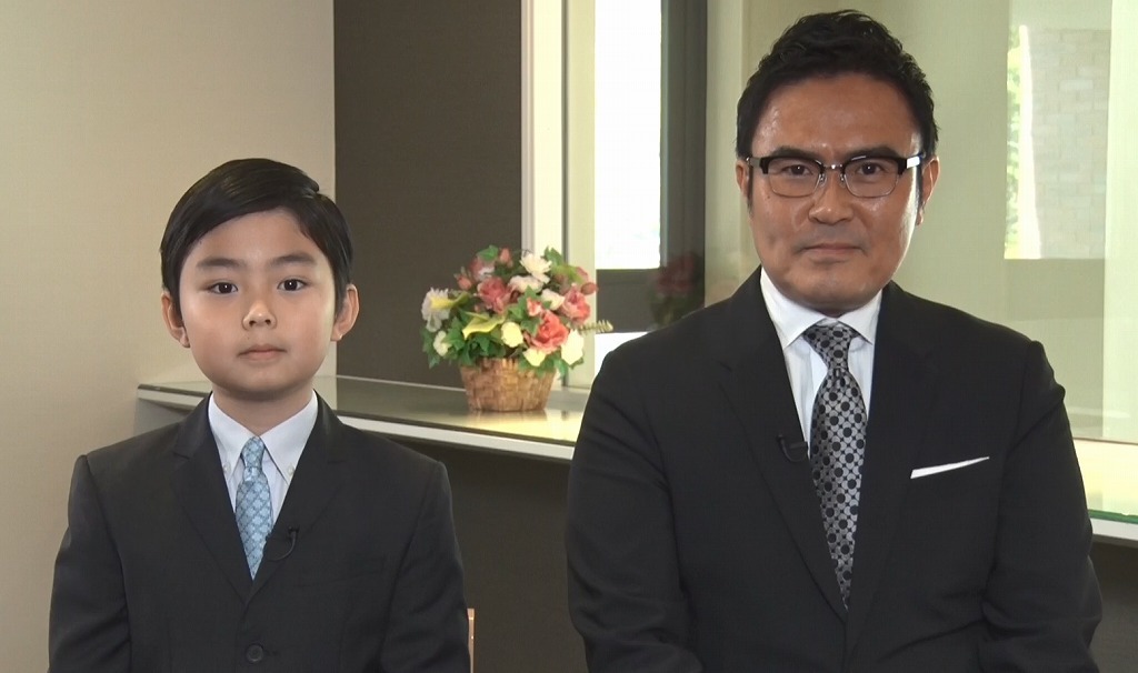 （右から）市川右團次、市川右近