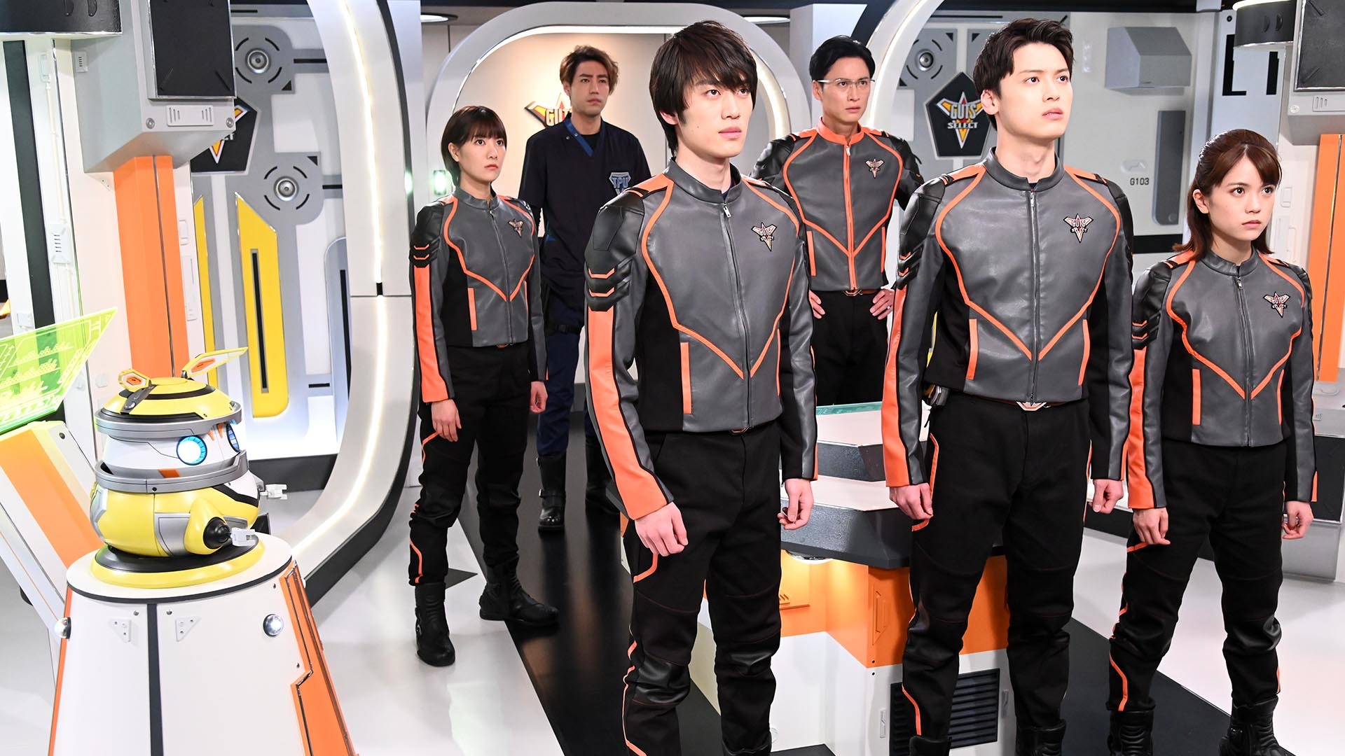 （c）円谷プロ（c）ウルトラマンデッカー製作委員会・テレビ東京