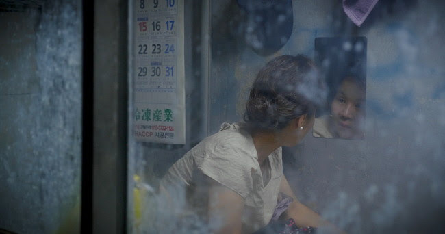 かもめ       (C) 2020, DANKOOK GRADUATE SCHOOL OF CINEMATIC CONTENT, ALL RIGHTS RESERVED