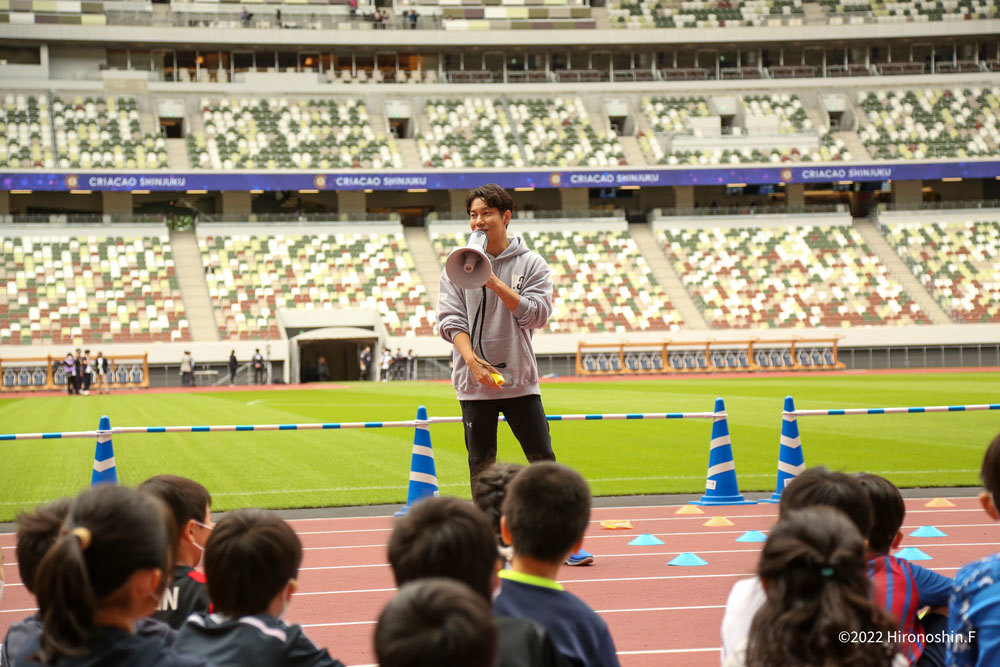 日本を代表するトップアスリートが速く走るコツを伝授 ©2022 Hironoshin.F