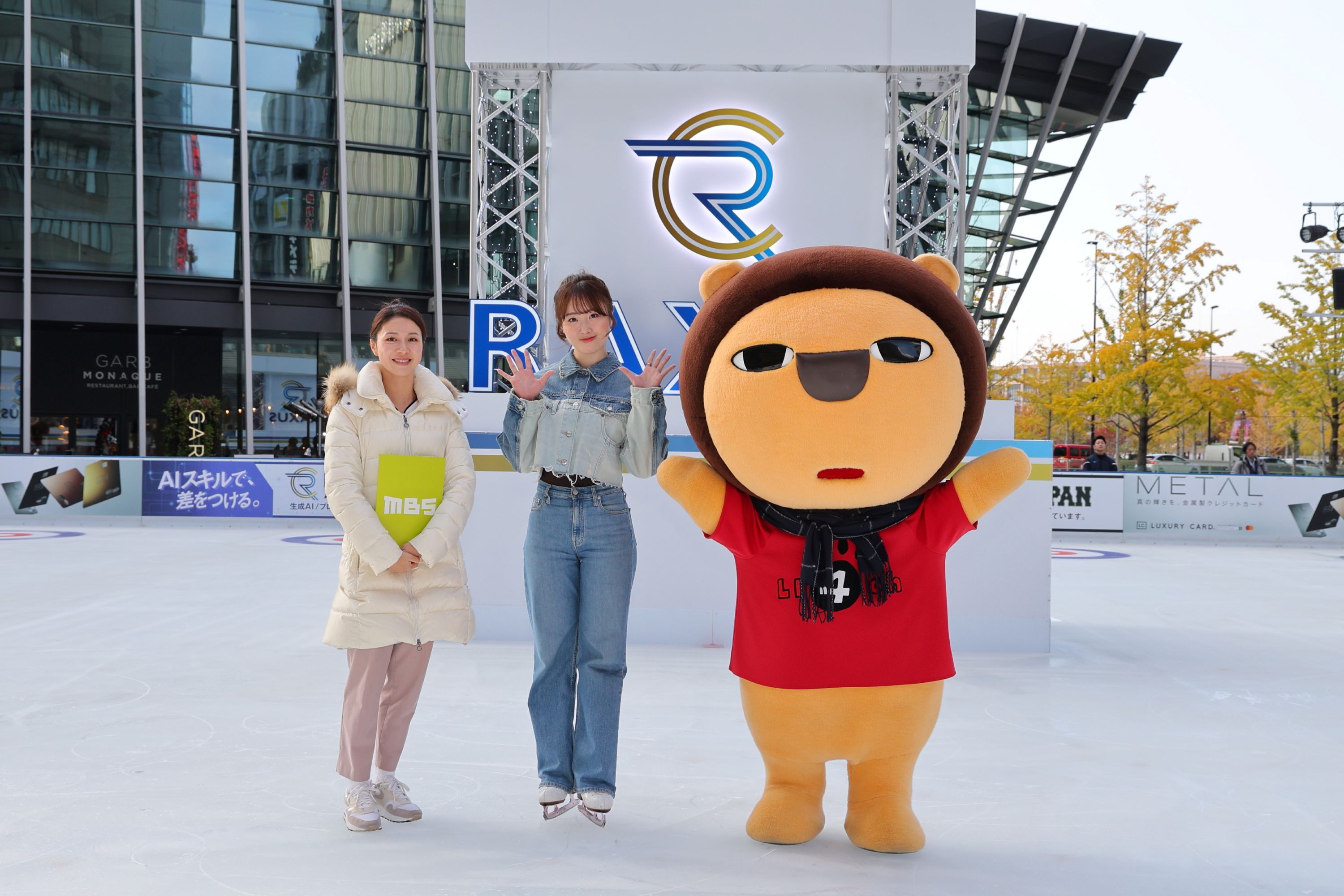 左から司会・河西美帆（MBSアナウンサー）、本田望結、らいよんチャン (c)MBS