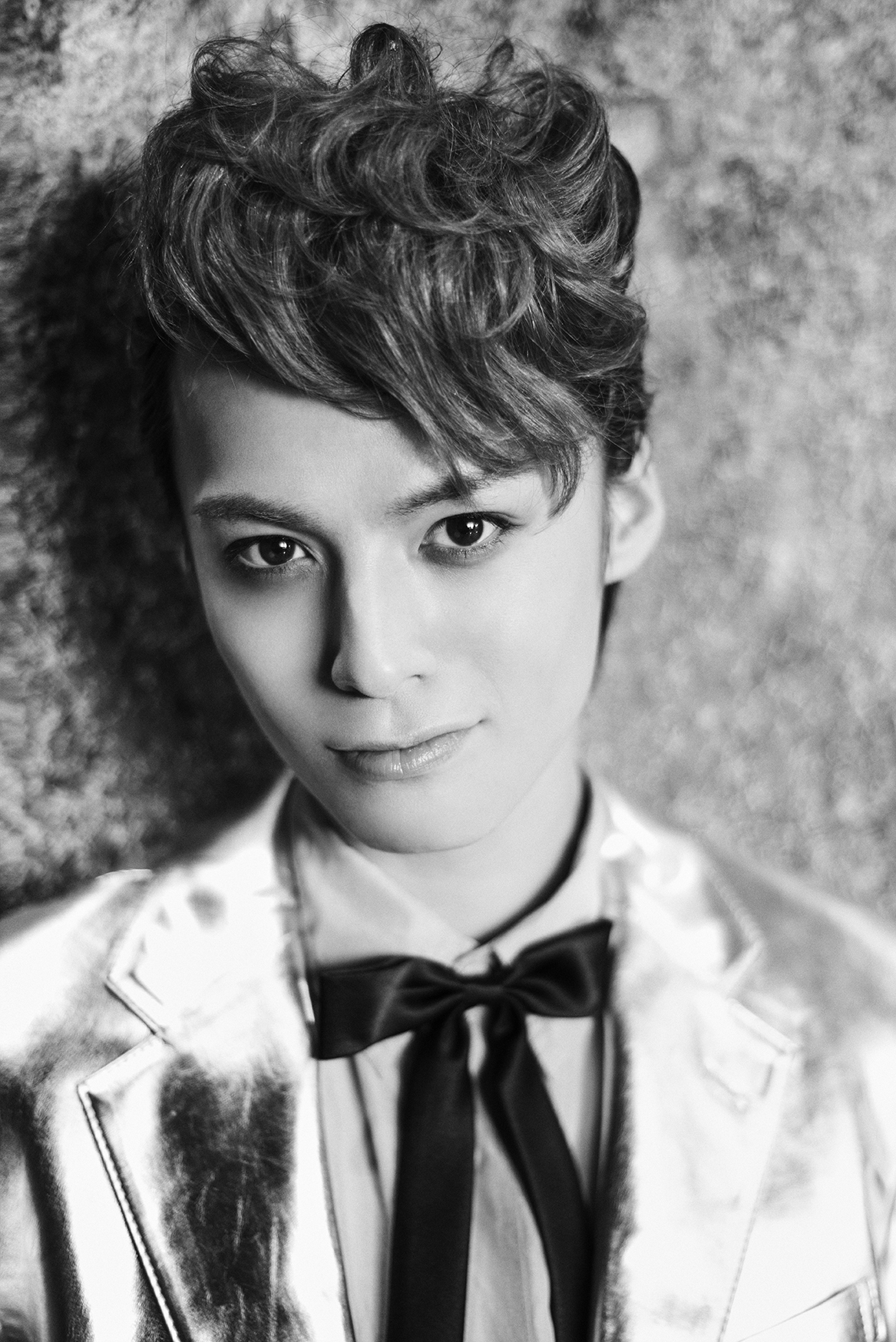 横田龍儀 ソロビジュアル