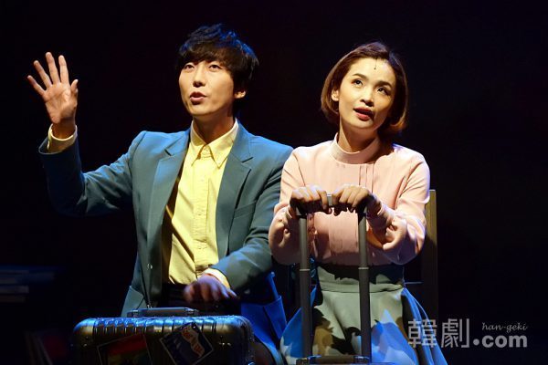 最多4部門で受賞した『もしかしてハッピーエンディング』（プレスコール写真より キム・ジェボム、チョン・ミド）