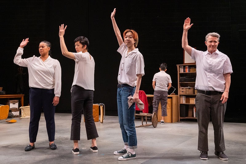 "The Nosebleed"ワシントンD.C.公演                      (C)DJ Corey Photography