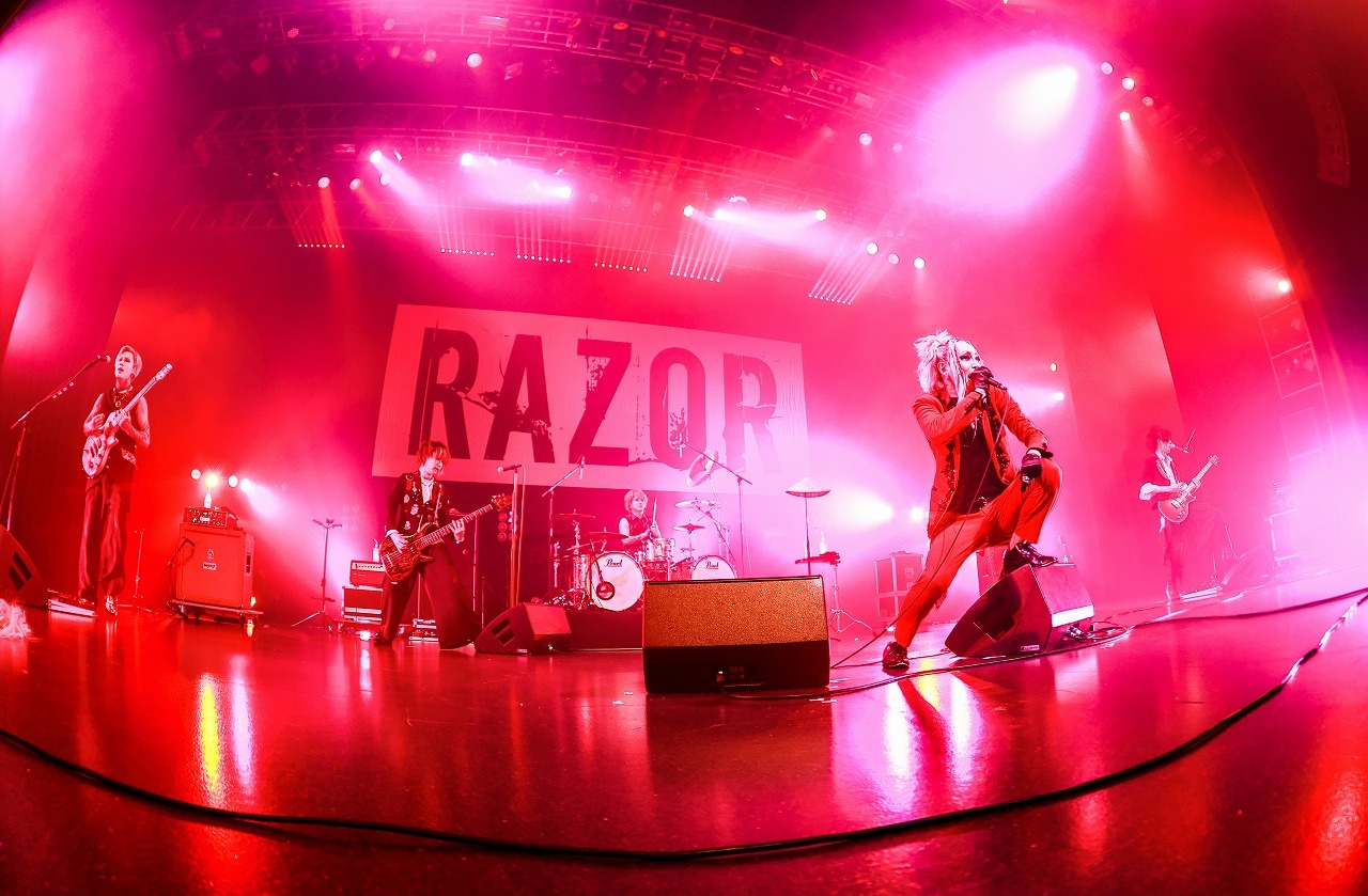 RAZOR