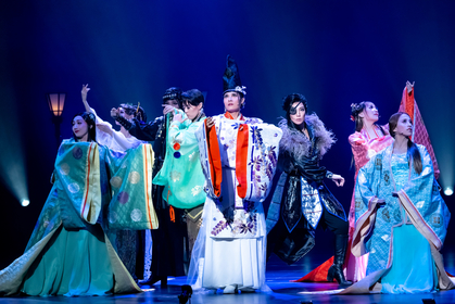 朝ドラ『ブギウギ』に出たダンスも、古の京都にタイムスリップするOSK日本歌劇団『レビュー in Kyoto 』開幕
