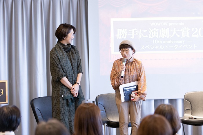（左から）中井美穂　徳永京子