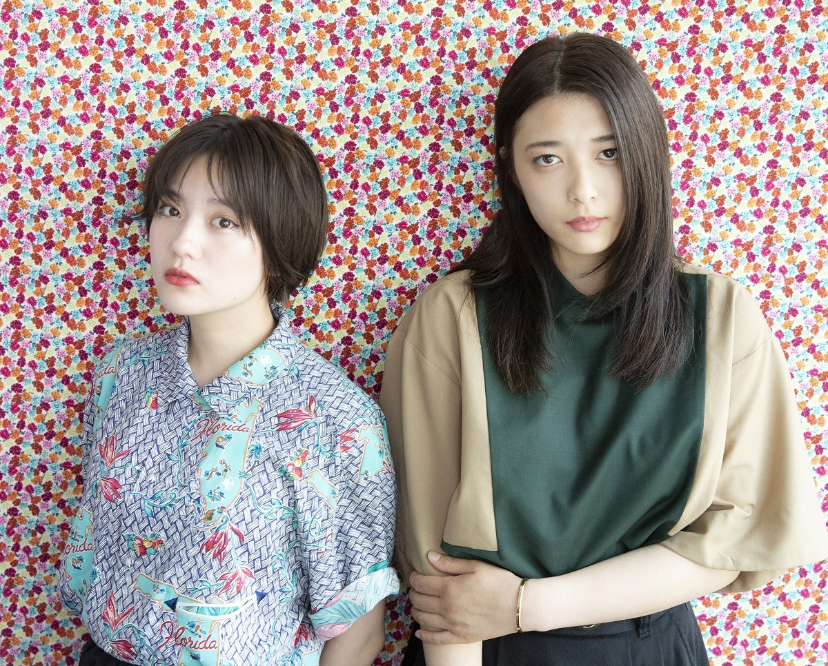 MICO（SHI IS SUMMER）×齋藤里菜（集団行動） 撮影＝横井明彦