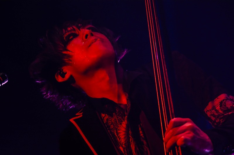 MUCC 20TH ANNIVERSARY 97-17 「羽化 -是朽鵬6極志球業シ終T脈殺-」撮影＝西槇太一