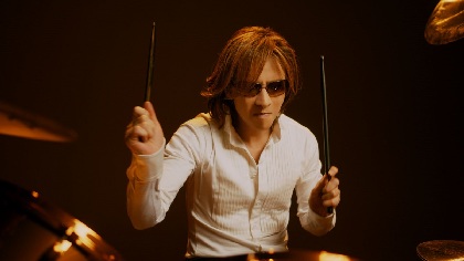 Yoshiki 黄金のドラムでこだわり抜いた演奏を披露 ワンダ 極 新cm放送 Spice エンタメ特化型情報メディア スパイス