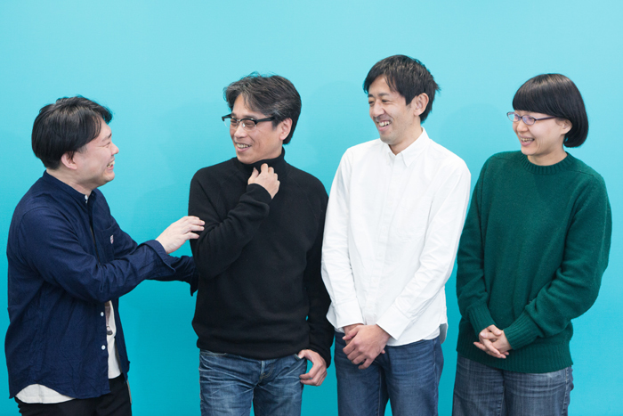 （左から）水谷圭一、天久聖一、濱津隆之、佐伯さち子