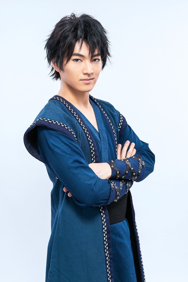 ハク役 矢部昌暉（DISH//） (C)草凪みずほ・白泉社／舞台『暁のヨナ』製作委員会