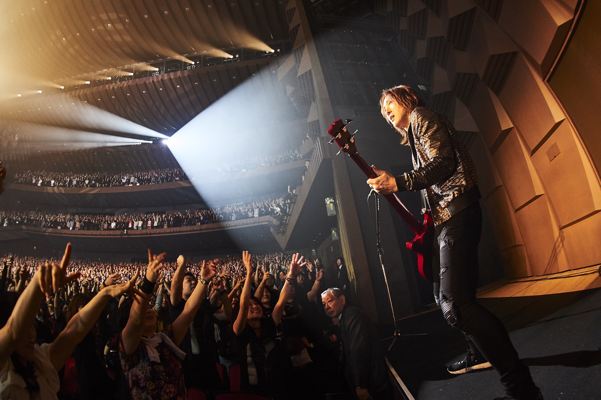 Jが語るLUNA SEAの現在と未来、『LUV』ツアーファイナル日本武道館