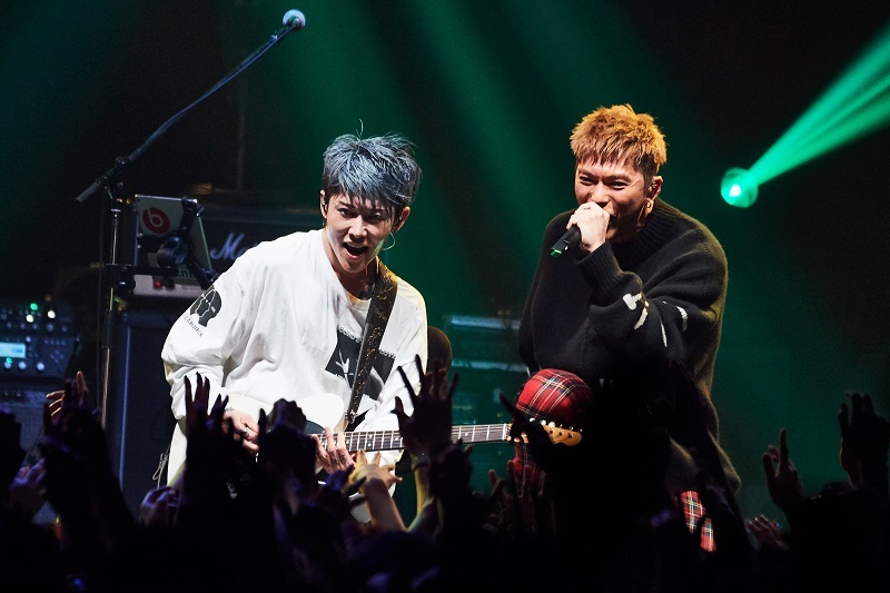 MIYAVI＆EXILE SHOKICHI 2017.12.7 Zepp DiverCity 撮影＝Yusuke Okada