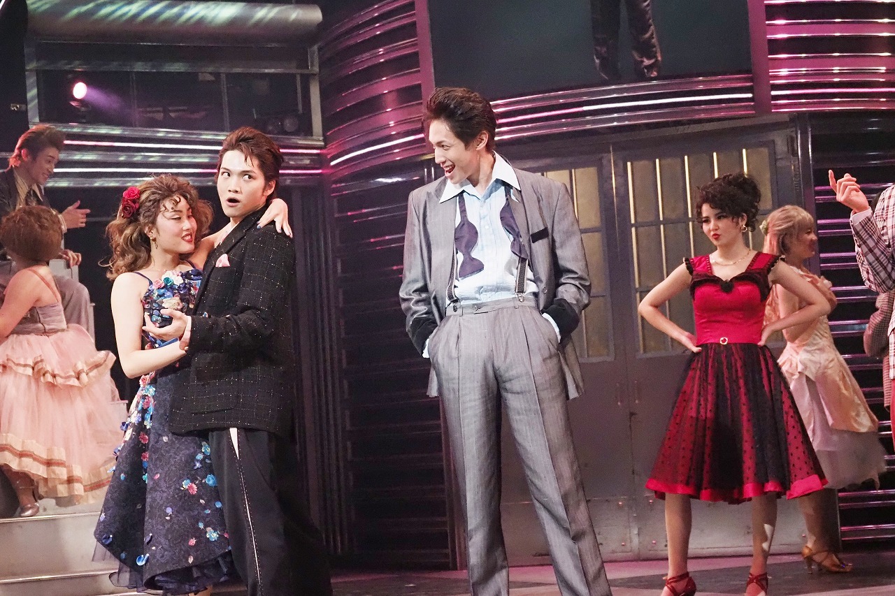 ミュージカル『GREASE』舞台写真