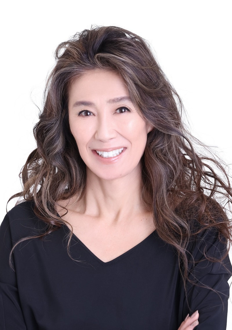 萬田久子 