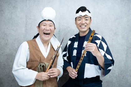 太鼓芸能集団「鼓童」十二月特別公演『山踏み』～演出の住吉佑太と韓国太鼓のチェ・ジェチョルに聞く「歩いて生まれるリズム」とは