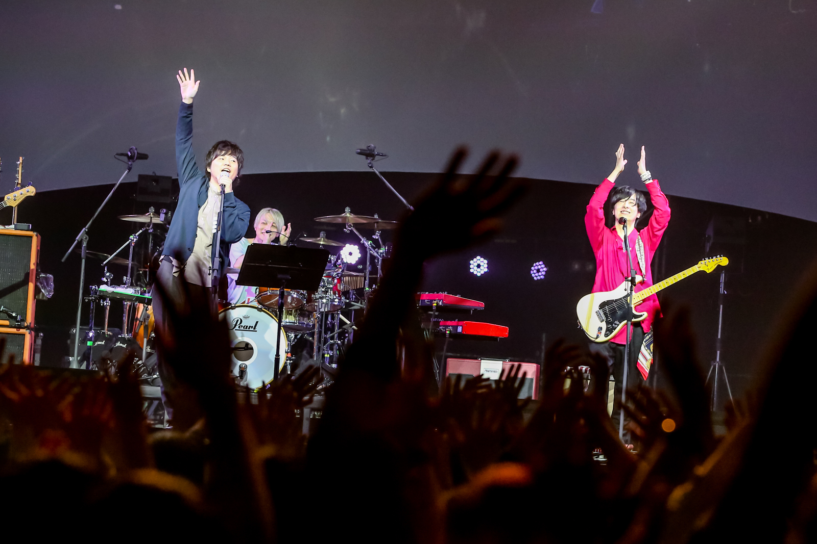 Photo by Viola Kam (V'z Twinkle)