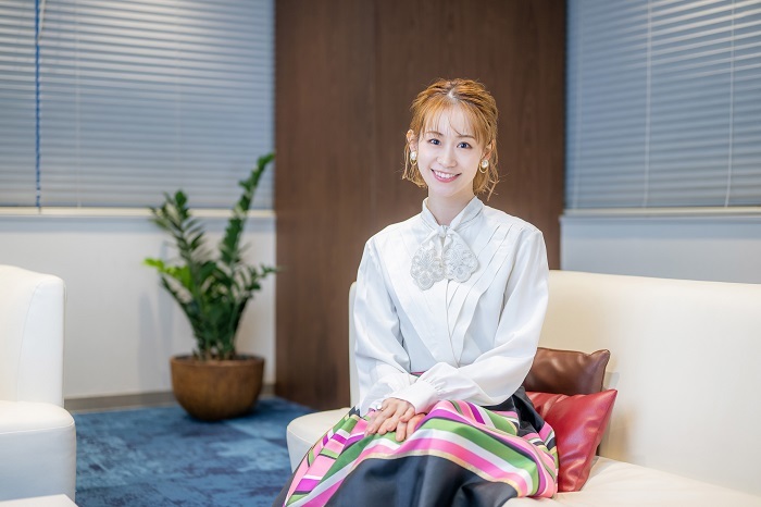 愛希れいか 　　撮影：阿部章仁