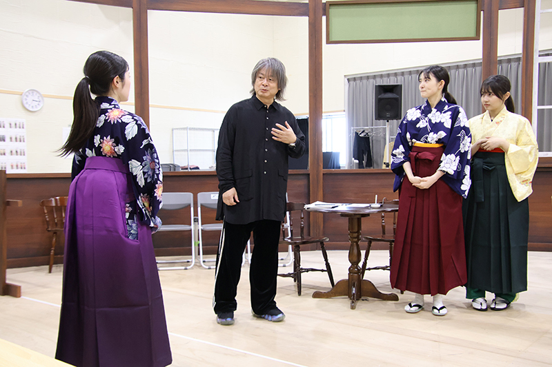 悪童会議 第三回公演『見よ、飛行機の高く飛べるを』稽古場より