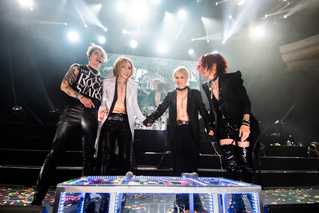 左から、MIYAVI、YOSHIKI、HYDE、SUGIZO　 THE LAST ROCKSTARS