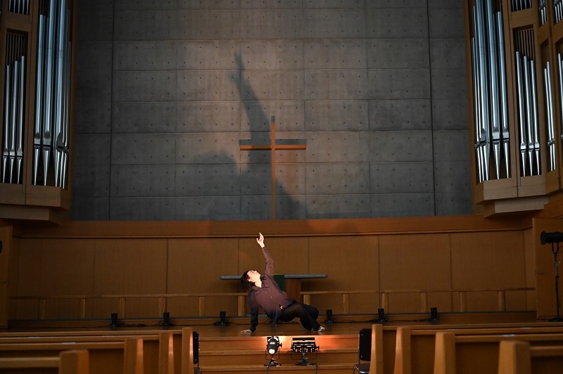 戸塚祥太 　　　　　　(C)AOI Pro.