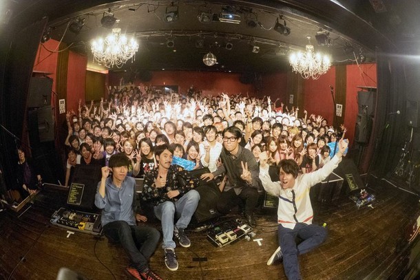 本日9月22日の大阪・Shangri-La公演の様子。（撮影：森下綾音）