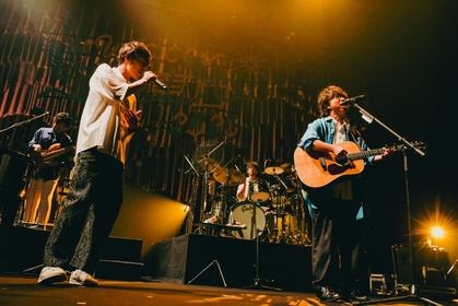 Wacci、川崎鷹也をゲストに迎え『夏の東西 Special Live 2023』大阪公演を開催　大喝采の中で10周年集大成ライブに幕
