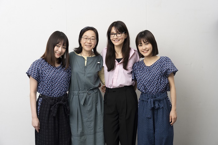 （左から）大原櫻子、こうの史代、アンジェラ・アキ、昆夏美