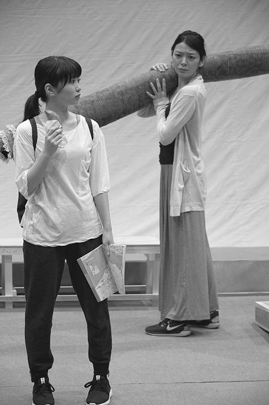 （左から）志田未来、田畑智子（撮影：久家靖秀）