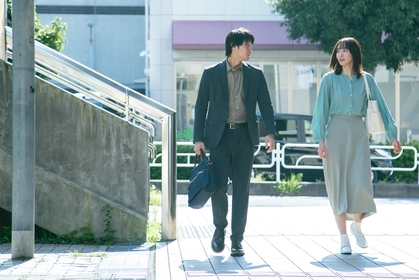 新垣結衣×磯村勇斗、“秘密”を抱えるふたりの人物の関係とは　映画『正欲』から劇中カットを公開