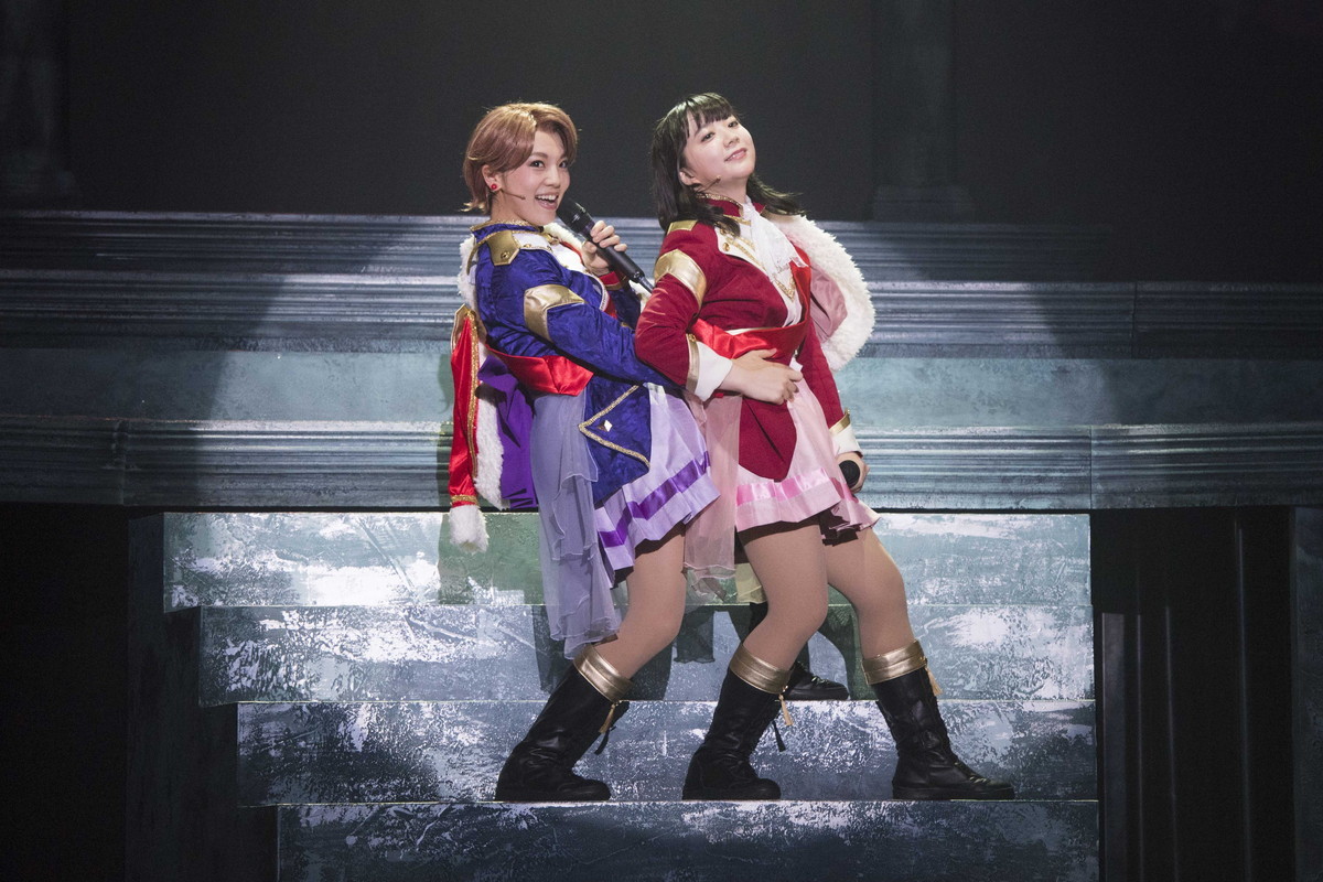 (c)Project Revue Starlight