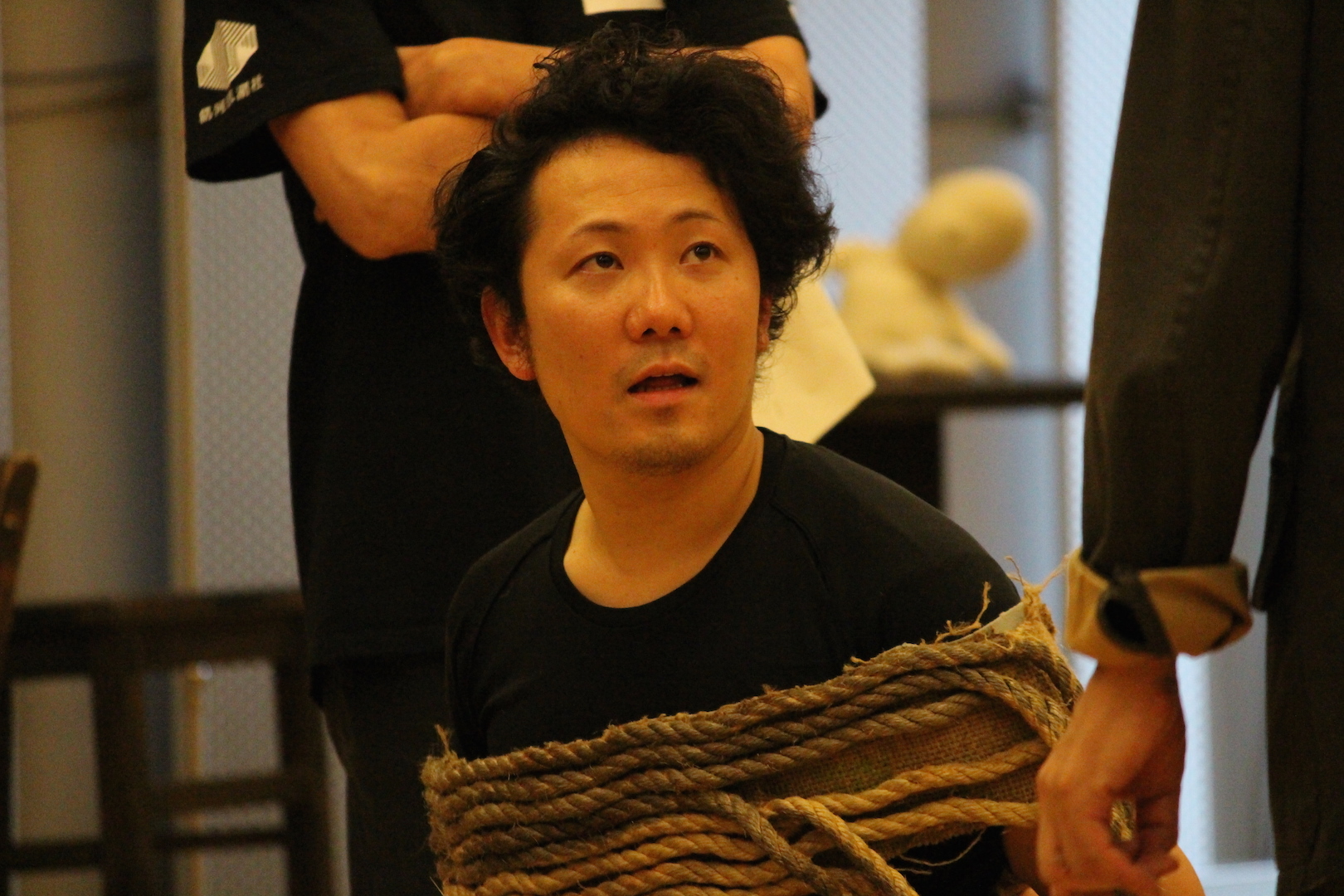 天下太平役の佐藤卓