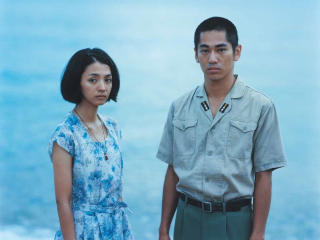 映画『海辺の生と死』トエ役・満島ひかり（左）、朔（さく）中尉役・永山絢斗 (C)2017島尾ミホ/島尾敏雄/株式会社ユマニテ