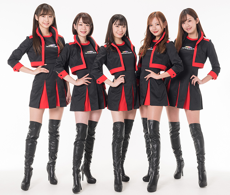 A-classに選出された（左から）林紗久羅、小林唯叶、苗加結菜、美月、中村比菜