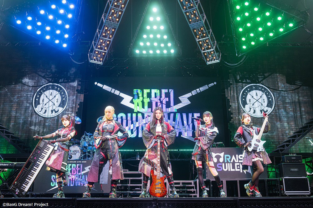RAISE A SUILEN 撮影：ハタサトシ、関口佳代　(C)BanG Dream! Project
