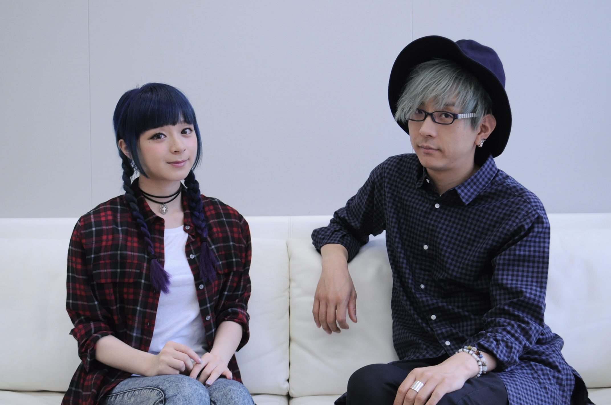 GARNiDELiA（写真左・メイリア、写真右・toku）