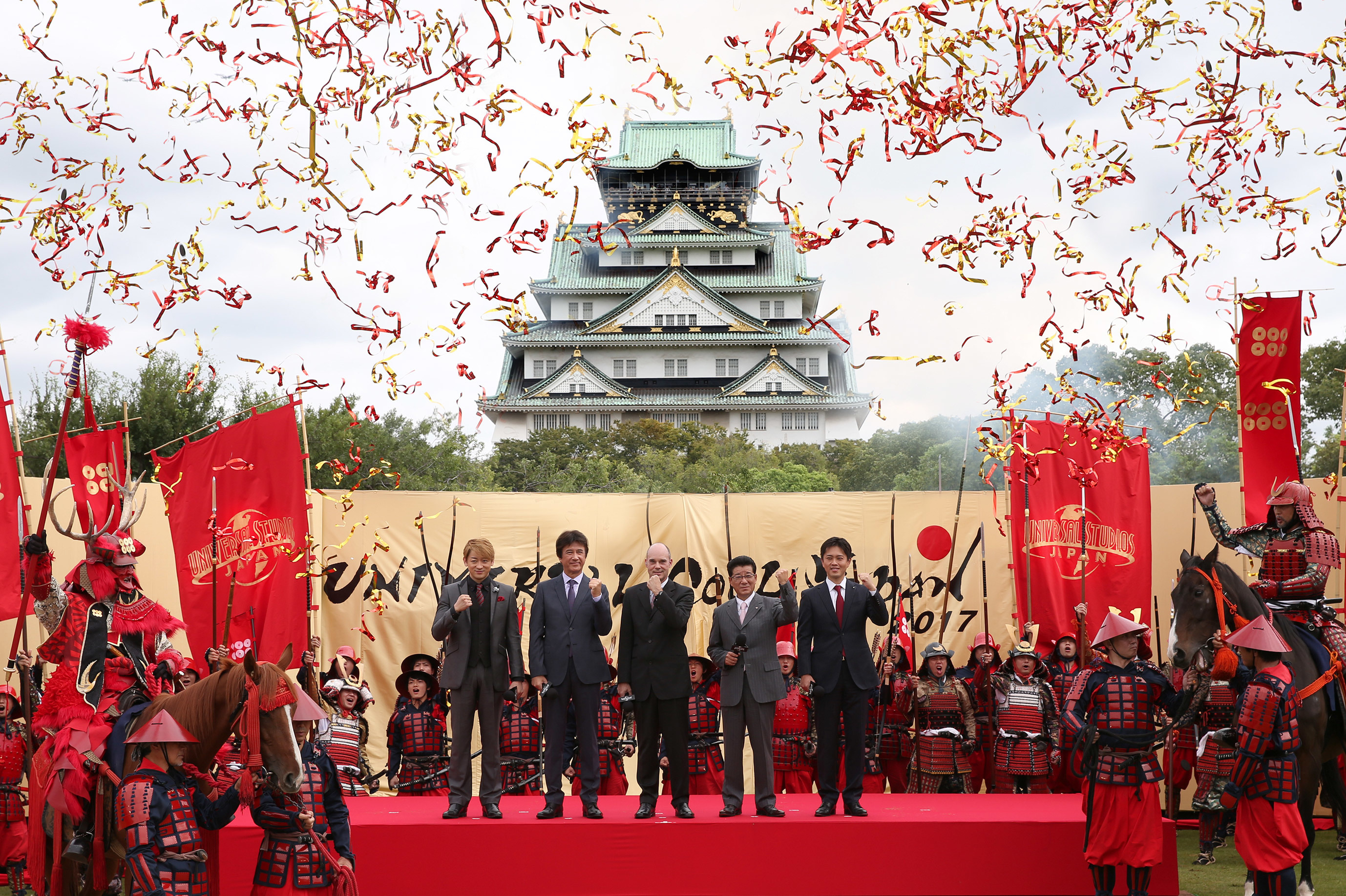 （左から）山本耕史氏、 草刈正雄氏、 ジャン・ルイ・ボニエ、 松井一郎氏、 吉村洋文氏