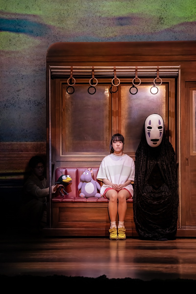 舞台『千と千尋の神隠し』舞台写真（2024年 ロンドン公演より）