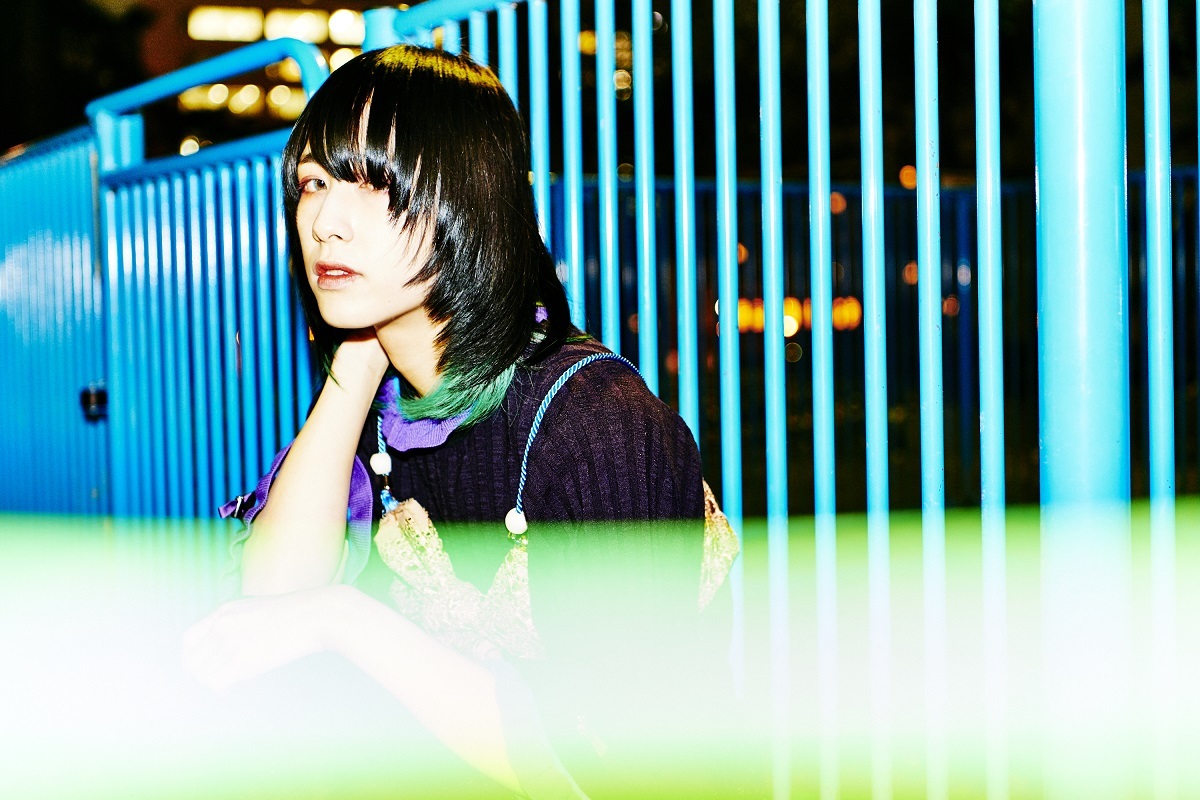 魔法少女になり隊／明治(Gt) 撮影＝大橋祐希