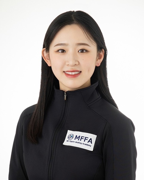 青木祐奈