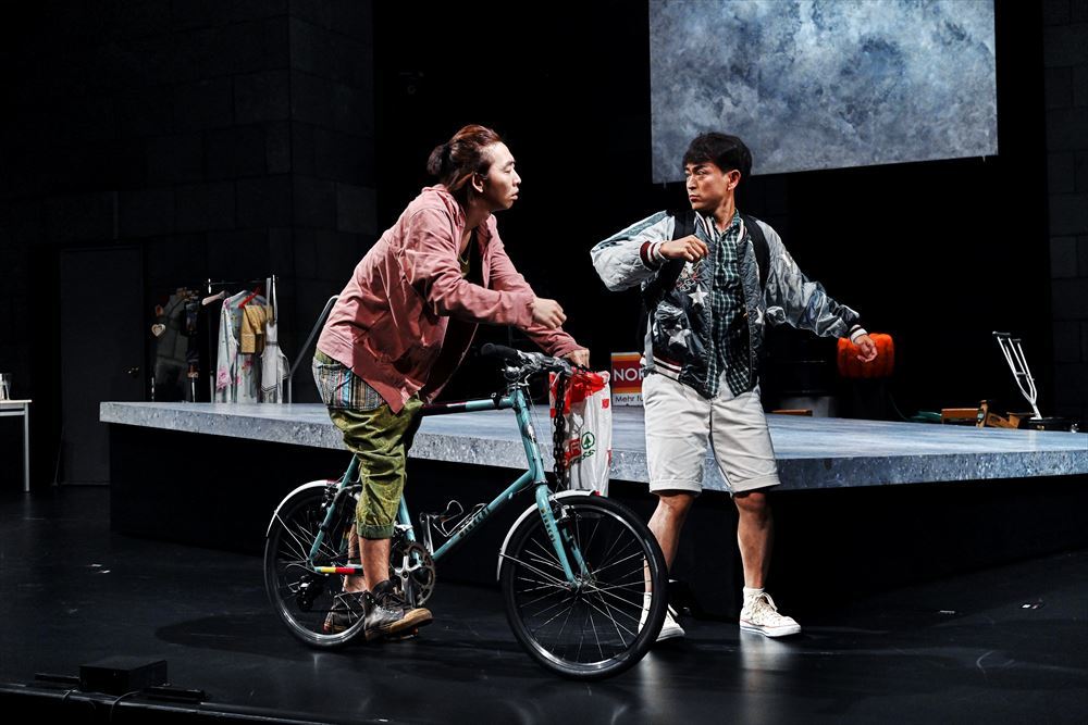 世田谷パブリックシアター『チック』 撮影：細野 晋司