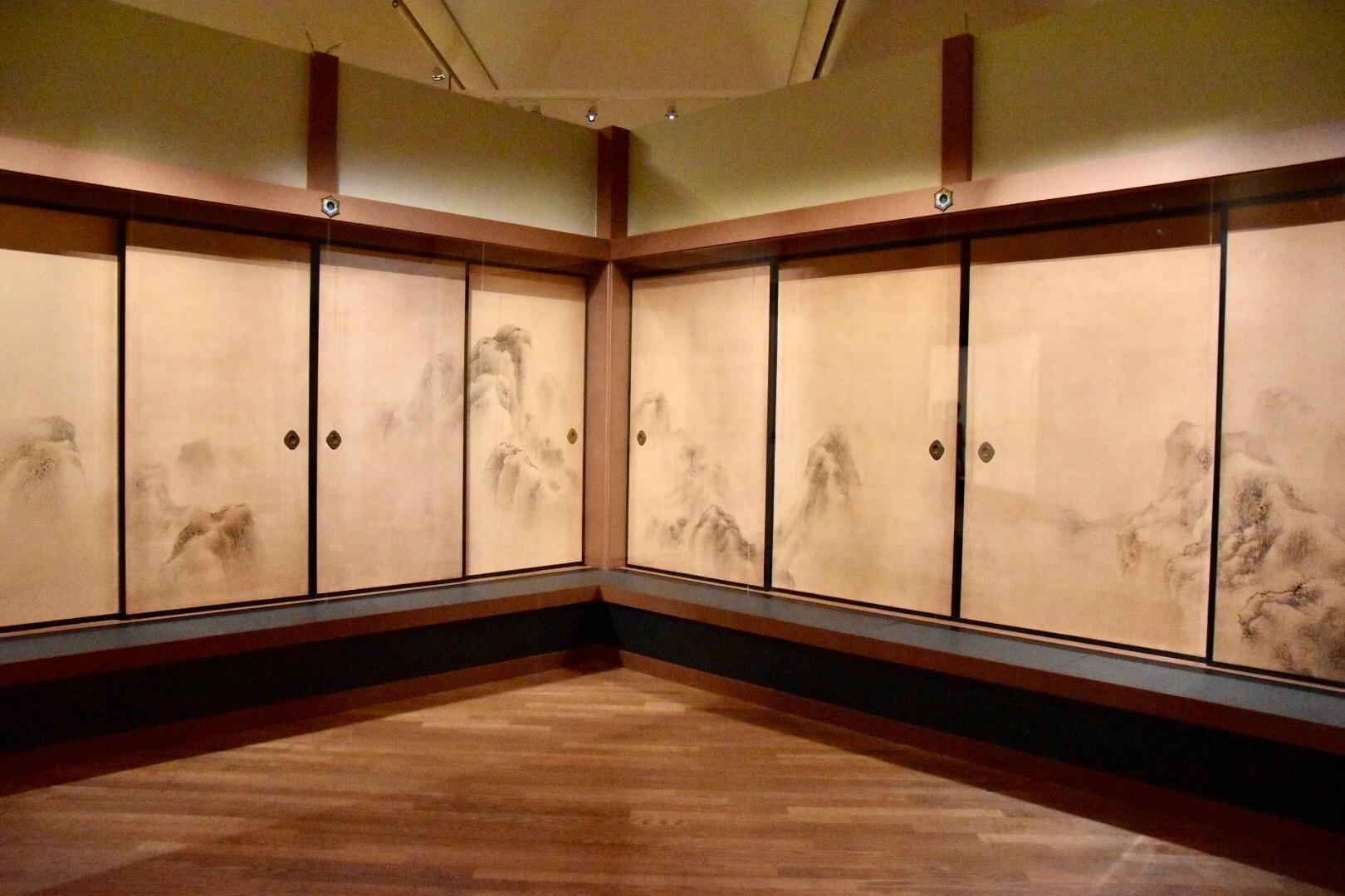 呉春 重要文化財《群山露頂図》 天明7年（1787） 大乗寺蔵 東京展：前期展示