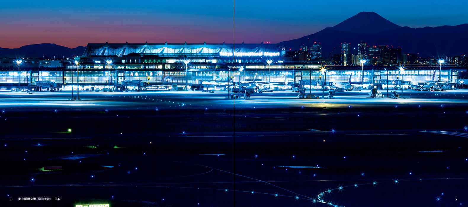 夕暮れや夜の時間帯の 空港夜景 に特化した写真集 Night Flight 夜の空港 が刊行 Spice エンタメ特化型情報メディア スパイス