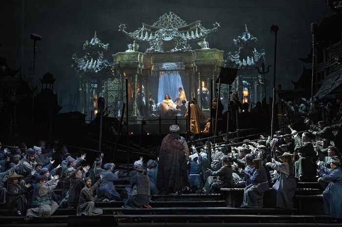 《トゥーランドット》(c) Marty Sohl／Metropolitan Opera