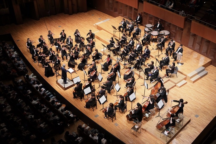 当時の音楽監督 児玉宏の指揮で、ブルックナー交響曲全曲演奏を完遂した大阪交響楽団
