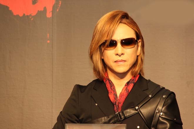 YOSHIKI プレミアムディナーショー公式グッズの先行販売スタート 香水