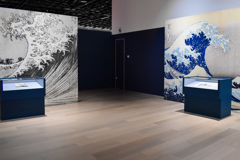 『HOKUSAI―ぜんぶ、北斎のしわざでした。展』展示風景　CREATIVE MUSEUM TOKYO、2025
